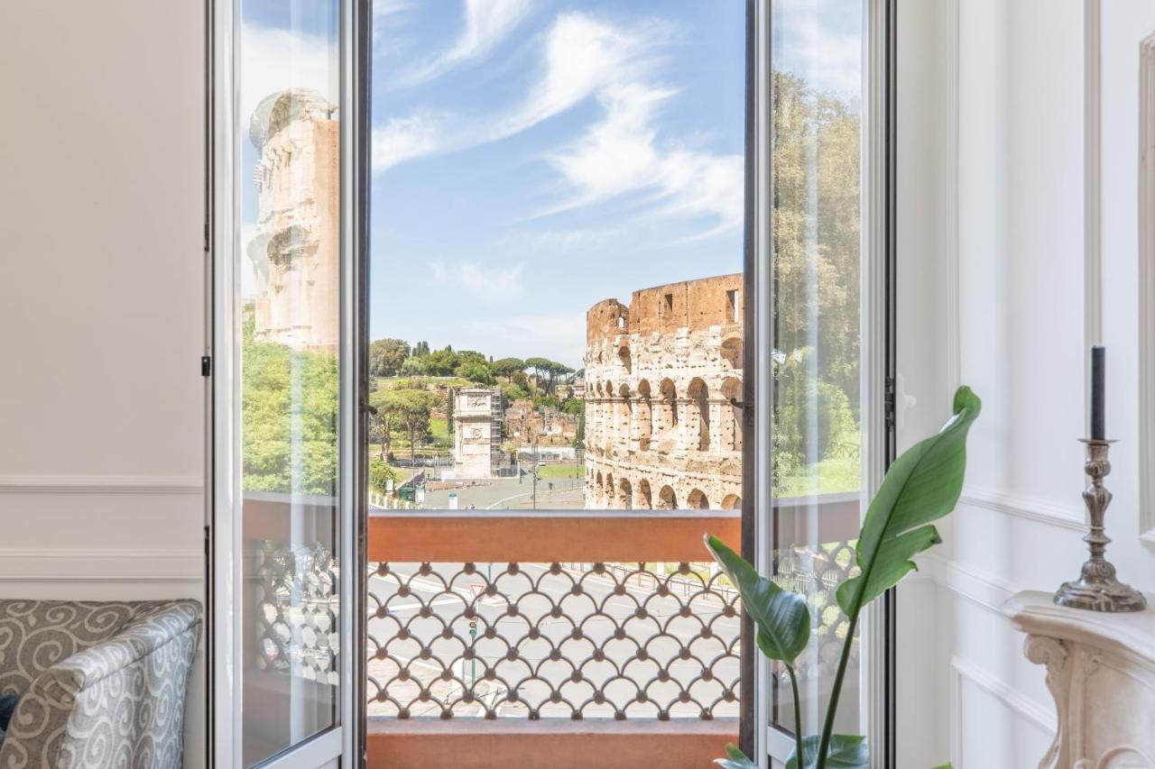Iflat Unforgettable In Front Of Colosseum Rom Exterior foto